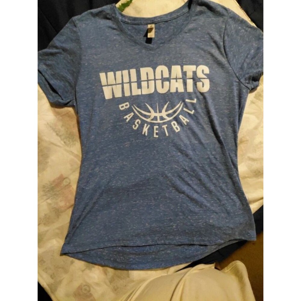 Wildcats Basketball tee-L